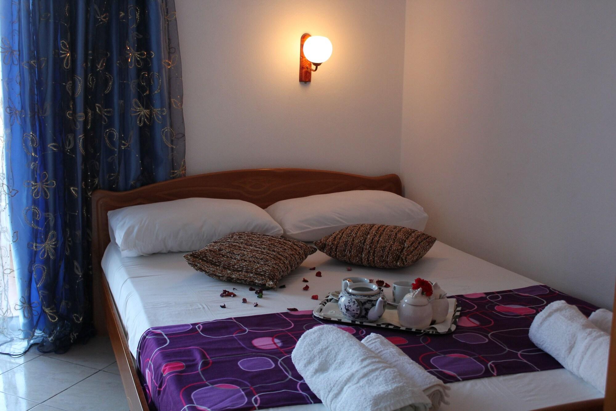 Hotel Holiday Σαράντα Εξωτερικό φωτογραφία