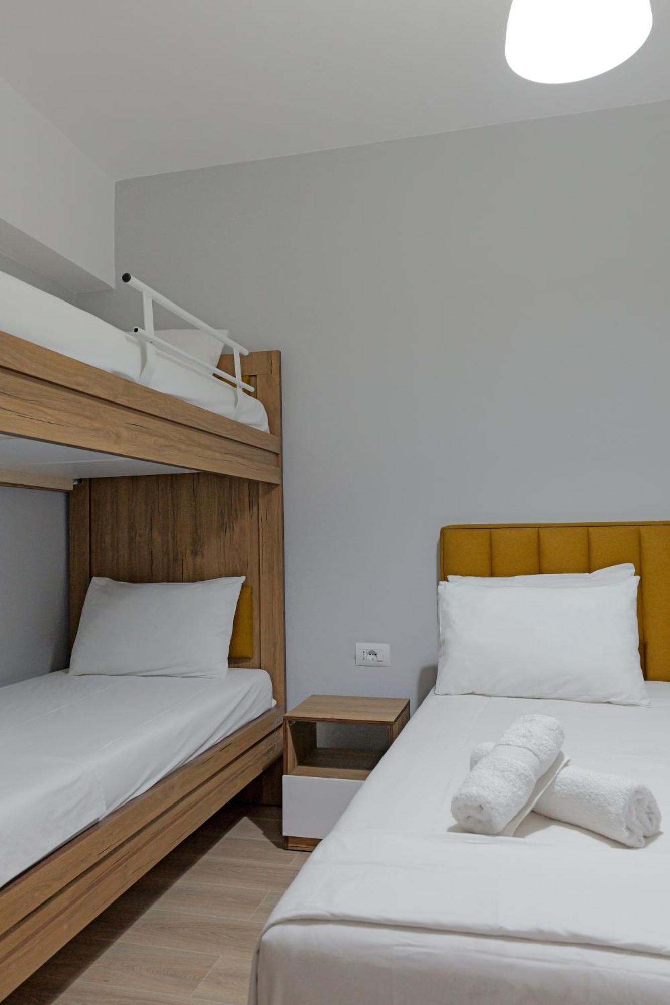 Hotel Holiday Σαράντα Εξωτερικό φωτογραφία