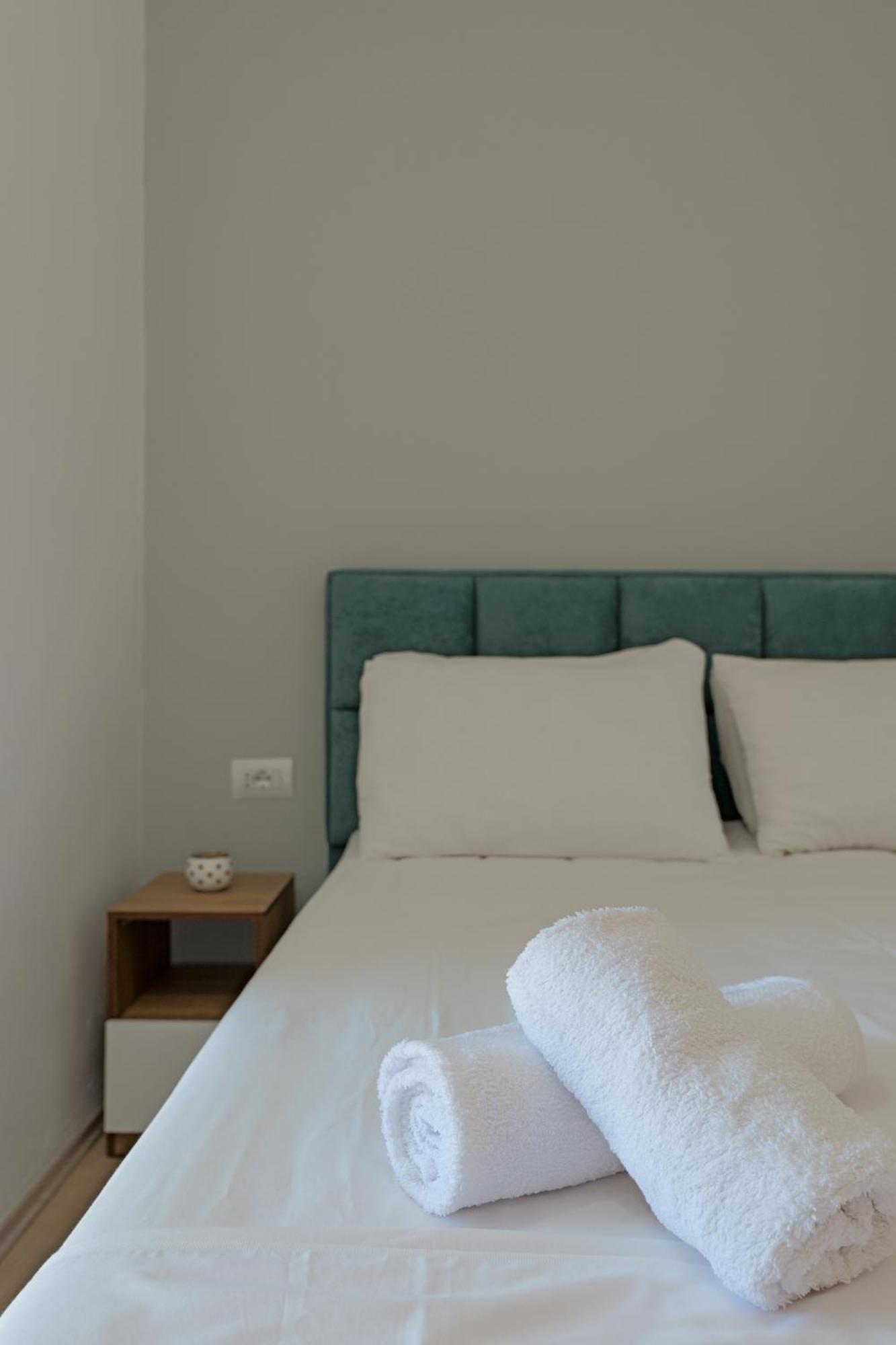 Hotel Holiday Σαράντα Εξωτερικό φωτογραφία