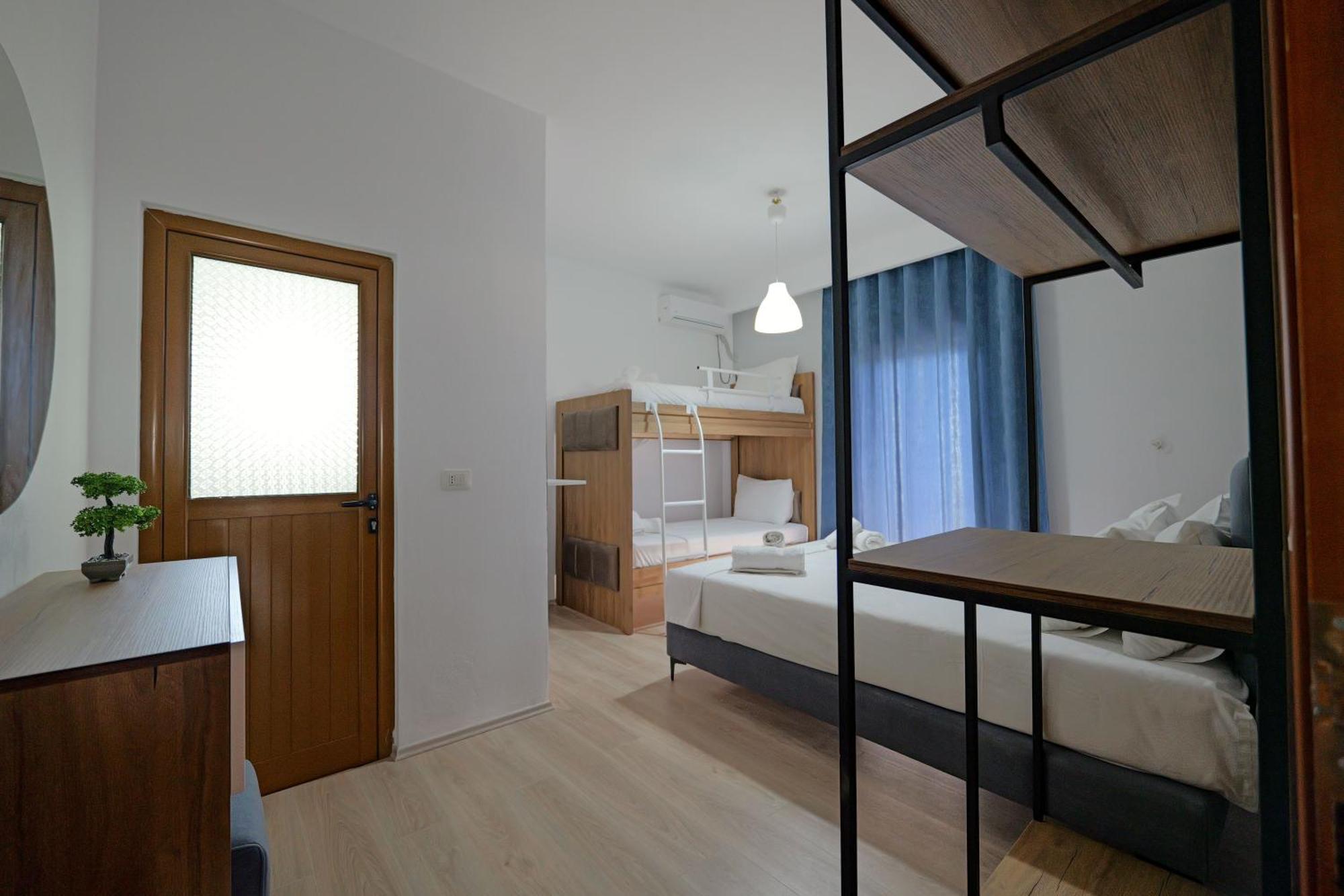 Hotel Holiday Σαράντα Εξωτερικό φωτογραφία
