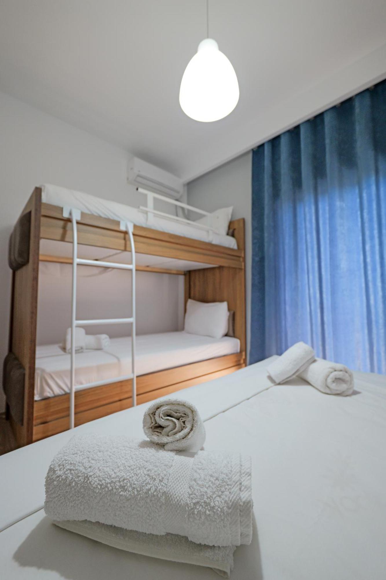 Hotel Holiday Σαράντα Εξωτερικό φωτογραφία