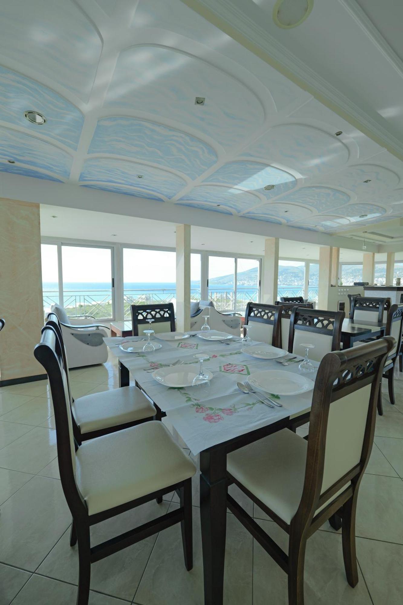 Hotel Holiday Σαράντα Εξωτερικό φωτογραφία