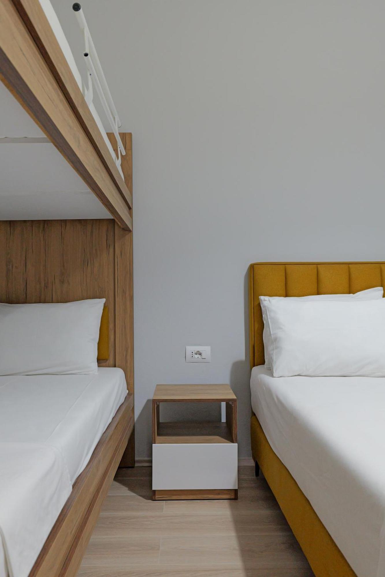 Hotel Holiday Σαράντα Εξωτερικό φωτογραφία