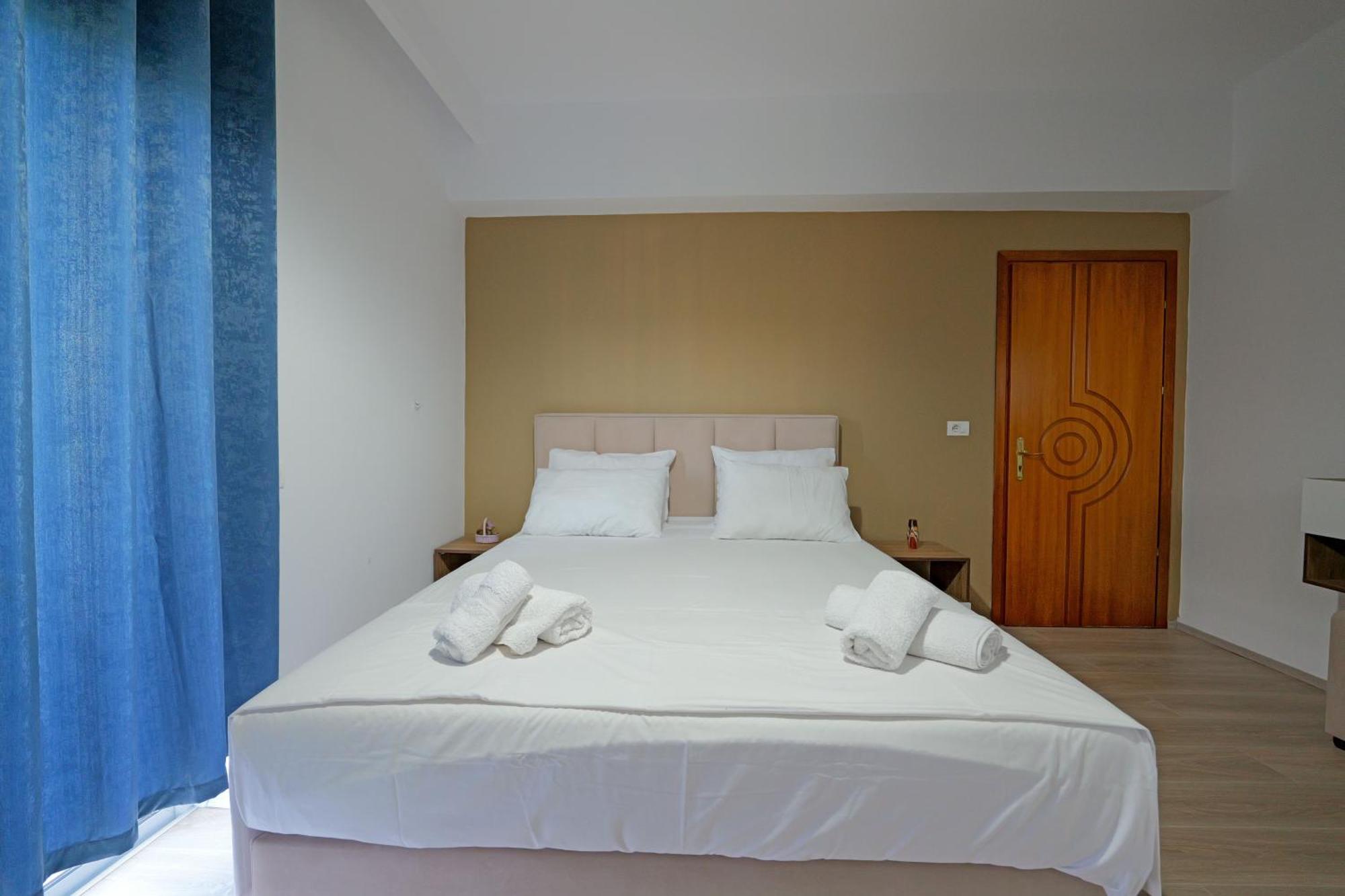 Hotel Holiday Σαράντα Εξωτερικό φωτογραφία