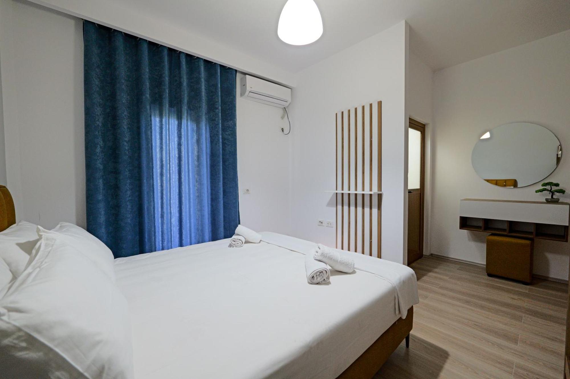 Hotel Holiday Σαράντα Εξωτερικό φωτογραφία