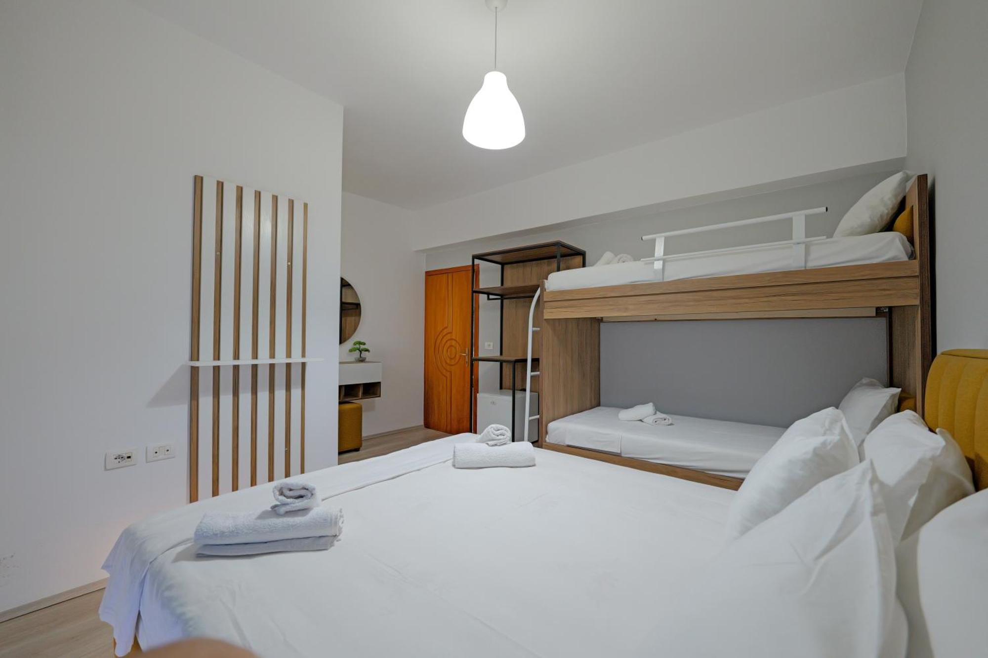 Hotel Holiday Σαράντα Εξωτερικό φωτογραφία